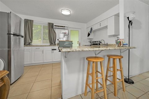 Immobilier commercial à vendre à Miami, Floride: 273.41 m2 № 1309897 - photo 21