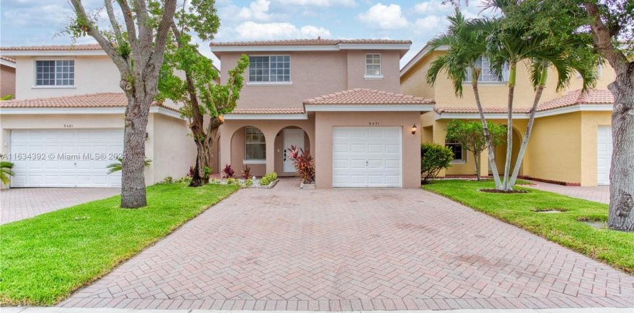 Casa en Sunrise, Florida 3 dormitorios, 156.91 m2 № 1294769