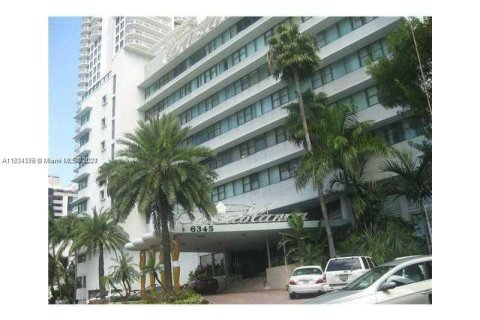 Condominio en venta en Miami Beach, Florida, 30.66 m2 № 1294767 - foto 12