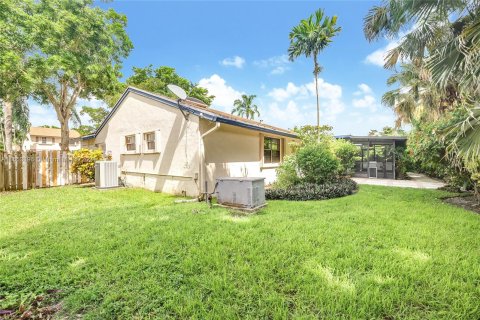 Villa ou maison à vendre à Davie, Floride: 4 chambres, 177.26 m2 № 1378829 - photo 17