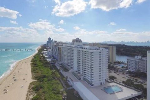 Condominio en venta en Miami Beach, Florida, 1 dormitorio, 89.19 m2 № 1238668 - foto 9