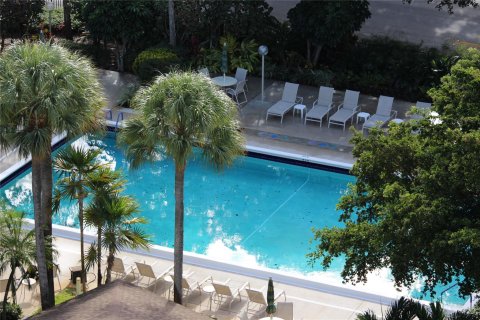 Condo in Pompano Beach, Florida, 3 bedrooms  № 1225768 - photo 3