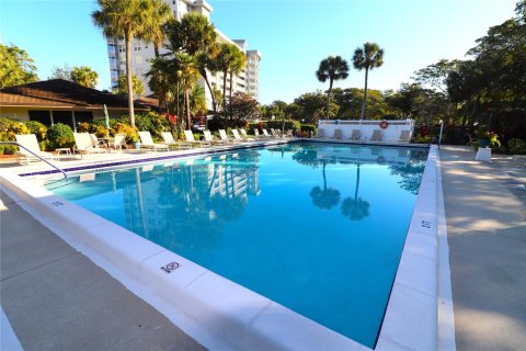 Copropriété à vendre à Pompano Beach, Floride: 3 chambres, 158.86 m2 № 1225768 - photo 14