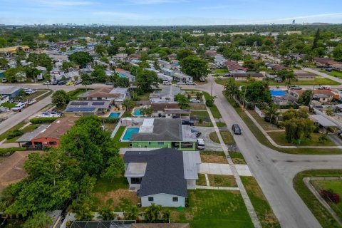 Villa ou maison à vendre à Fort Lauderdale, Floride: 4 chambres, 163.51 m2 № 1225812 - photo 8