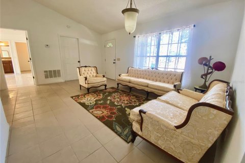 Casa en venta en Deltona, Florida, 3 dormitorios, 101.82 m2 № 1336638 - foto 4