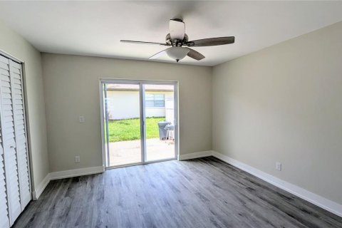 Casa en venta en Clearwater, Florida, 1 dormitorio, 55.09 m2 № 1336639 - foto 8