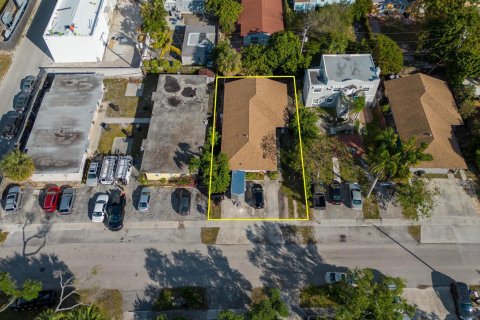 Immobilier commercial à vendre à West Palm Beach, Floride: 169.92 m2 № 284513 - photo 8