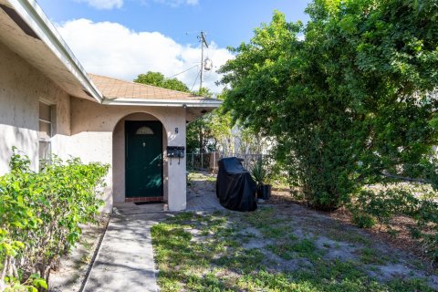 Immobilier commercial à vendre à West Palm Beach, Floride: 169.92 m2 № 284513 - photo 7