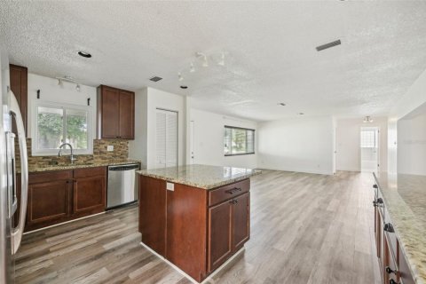 Casa en venta en Apollo Beach, Florida, 3 dormitorios, 151.71 m2 № 1344221 - foto 9