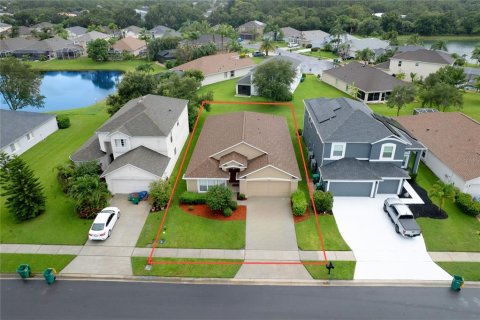 House in Melbourne, Florida 4 bedrooms, 169.27 sq.m. № 1344282 - photo 2