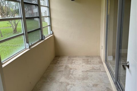 Condominio en venta en Miami, Florida, 1 dormitorio № 1091626 - foto 24