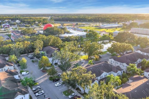 Townhouse in Kissimmee, Florida 4 bedrooms, 157.38 sq.m. № 1339027 - photo 9