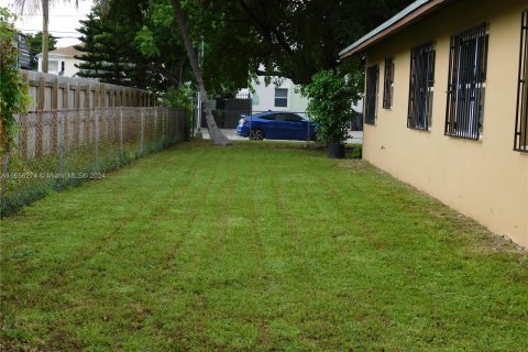 Villa ou maison à louer à Miami, Floride: 4 chambres, 127.74 m2 № 1358590 - photo 7