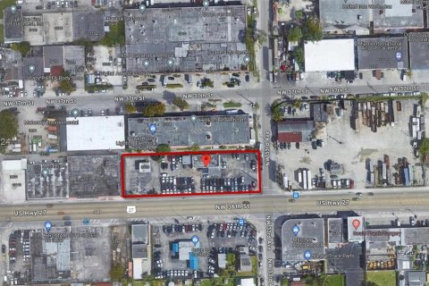 Propiedad comercial en venta en Miami, Florida № 1269343 - foto 1