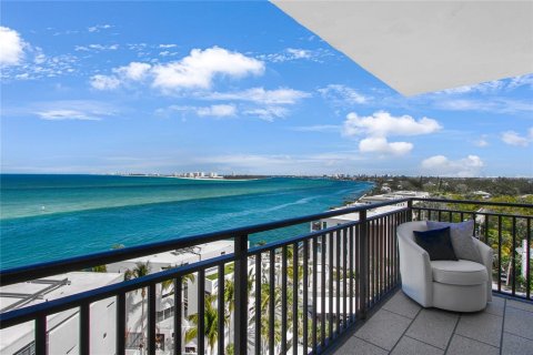 Copropriété à louer à Sarasota, Floride: 2 chambres, 184.97 m2 № 646910 - photo 2