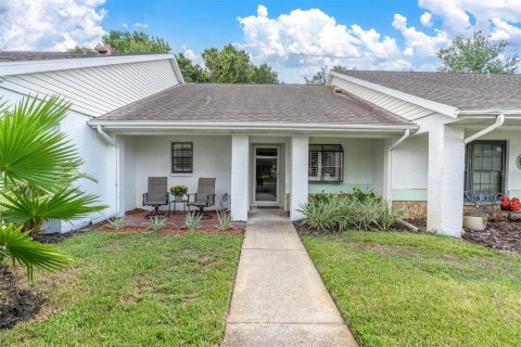 Villa ou maison à vendre à New Port Richey, Floride: 1 chambre, 72.46 m2 № 1344126 - photo 1