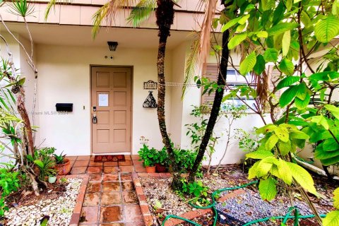 Townhouse in Pompano Beach, Florida 3 bedrooms, 147.81 sq.m. № 1013654 - photo 4