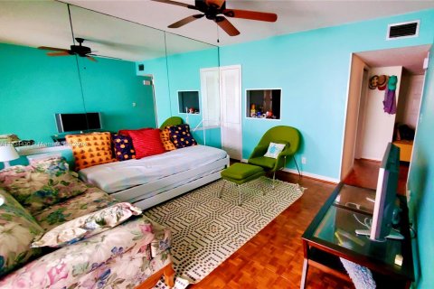 Adosado en venta en Pompano Beach, Florida, 3 dormitorios, 147.81 m2 № 1013654 - foto 12