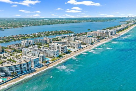 Condo in Palm Beach, Florida, 3 bedrooms in 3550 SOUTH OCEAN  № 284244 - photo 3