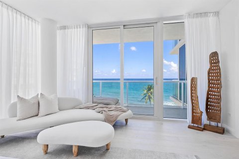 Condo in Palm Beach, Florida, 3 bedrooms in 3550 SOUTH OCEAN  № 284244 - photo 22
