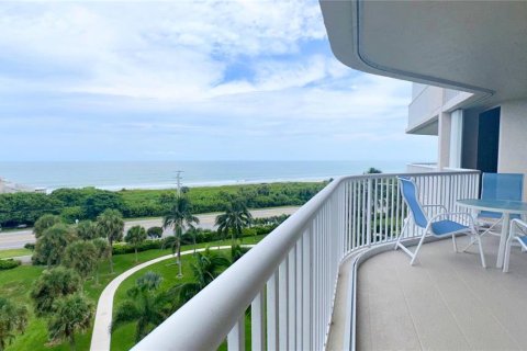 Condo in Hutchinson Island South, Florida, 2 bedrooms  № 1370113 - photo 16