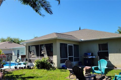 House in DeLand, Florida 3 bedrooms, 185.8 sq.m. № 1143133 - photo 4