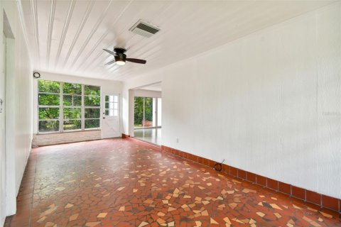 Villa ou maison à vendre à Tampa, Floride: 3 chambres, 137.4 m2 № 1356602 - photo 29