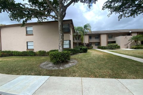 Condo in Tamarac, Florida, 1 bedroom  № 1146719 - photo 8