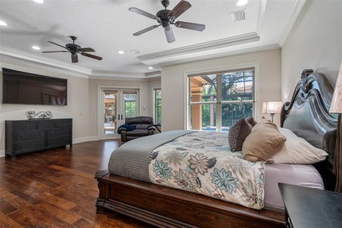 Casa en venta en Tampa, Florida, 6 dormitorios, 825.62 m2 № 812353 - foto 26