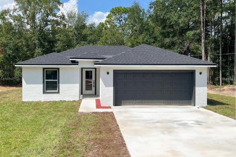 House in DeLand, Florida 3 bedrooms, 117.99 sq.m. № 1273452 - photo 1