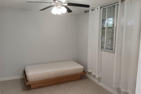 Condo in Tamarac, Florida, 2 bedrooms  № 1175140 - photo 11