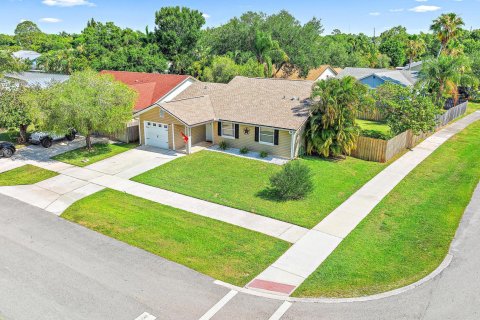 House in Stuart, Florida 3 bedrooms, 146.79 sq.m. № 1172107 - photo 23