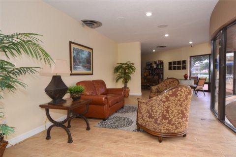 Condo in Sunrise, Florida, 2 bedrooms  № 1155812 - photo 3