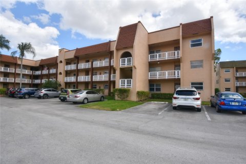 Condo in Sunrise, Florida, 2 bedrooms  № 1155812 - photo 27