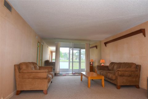 Condo in Sunrise, Florida, 2 bedrooms  № 1155812 - photo 7