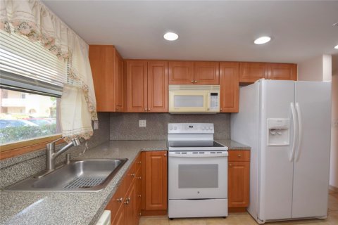 Condo in Sunrise, Florida, 2 bedrooms  № 1155812 - photo 23