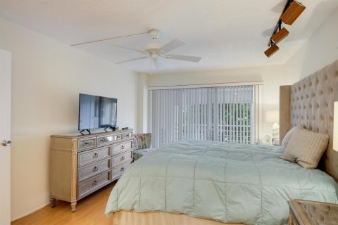 Купить кондоминиум в Лейк-Уорт, Флорида 2 спальни, 104.98м2, № 1142566 - фото 15
