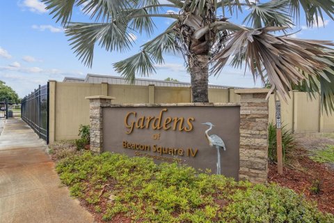 Condo in New Port Richey, Florida, 1 bedroom  № 1314443 - photo 2