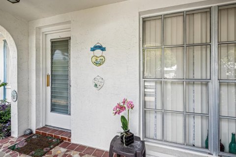 Copropriété à vendre à New Port Richey, Floride: 1 chambre, 57.97 m2 № 1314443 - photo 5