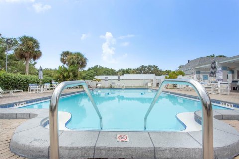 Condo in New Port Richey, Florida, 1 bedroom  № 1314443 - photo 30