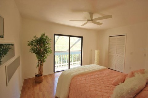 Touwnhouse à vendre à Tampa, Floride: 2 chambres, 128.76 m2 № 1382536 - photo 18