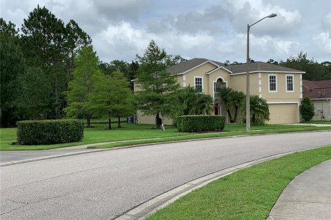 House in Orlando, Florida 4 bedrooms, 263.47 sq.m. № 1382507 - photo 4