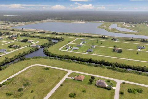 Купить земельный участок в Кейп-Корал, Флорида № 262398 - фото 14