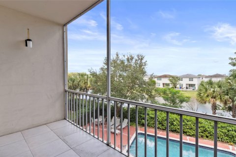 Condo in Deerfield Beach, Florida, 2 bedrooms  № 994302 - photo 21