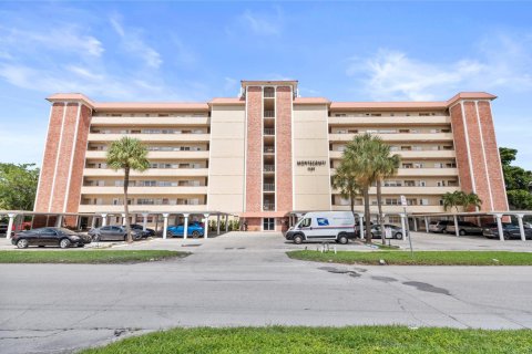 Condo in Deerfield Beach, Florida, 2 bedrooms  № 994302 - photo 2