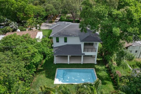 Villa ou maison à vendre à Biscayne Park, Floride: 4 chambres, 281.59 m2 № 1310091 - photo 22