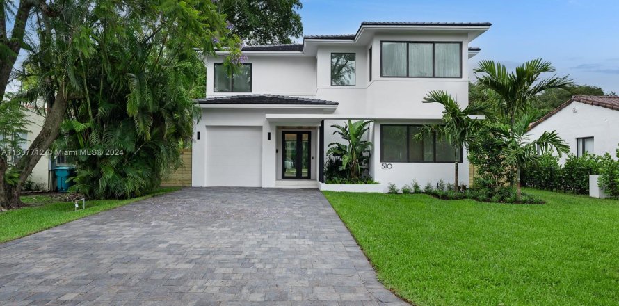 Casa en Biscayne Park, Florida 4 dormitorios, 281.59 m2 № 1310091