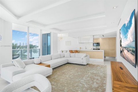 Condo in North Miami Beach, Florida, 3 bedrooms  № 1310056 - photo 7