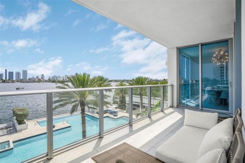 Copropriété à vendre à North Miami Beach, Floride: 3 chambres, 206.71 m2 № 1310056 - photo 2