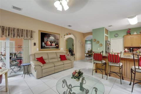 Casa en venta en Miami Lakes, Florida, 3 dormitorios, 189.06 m2 № 1221931 - foto 11